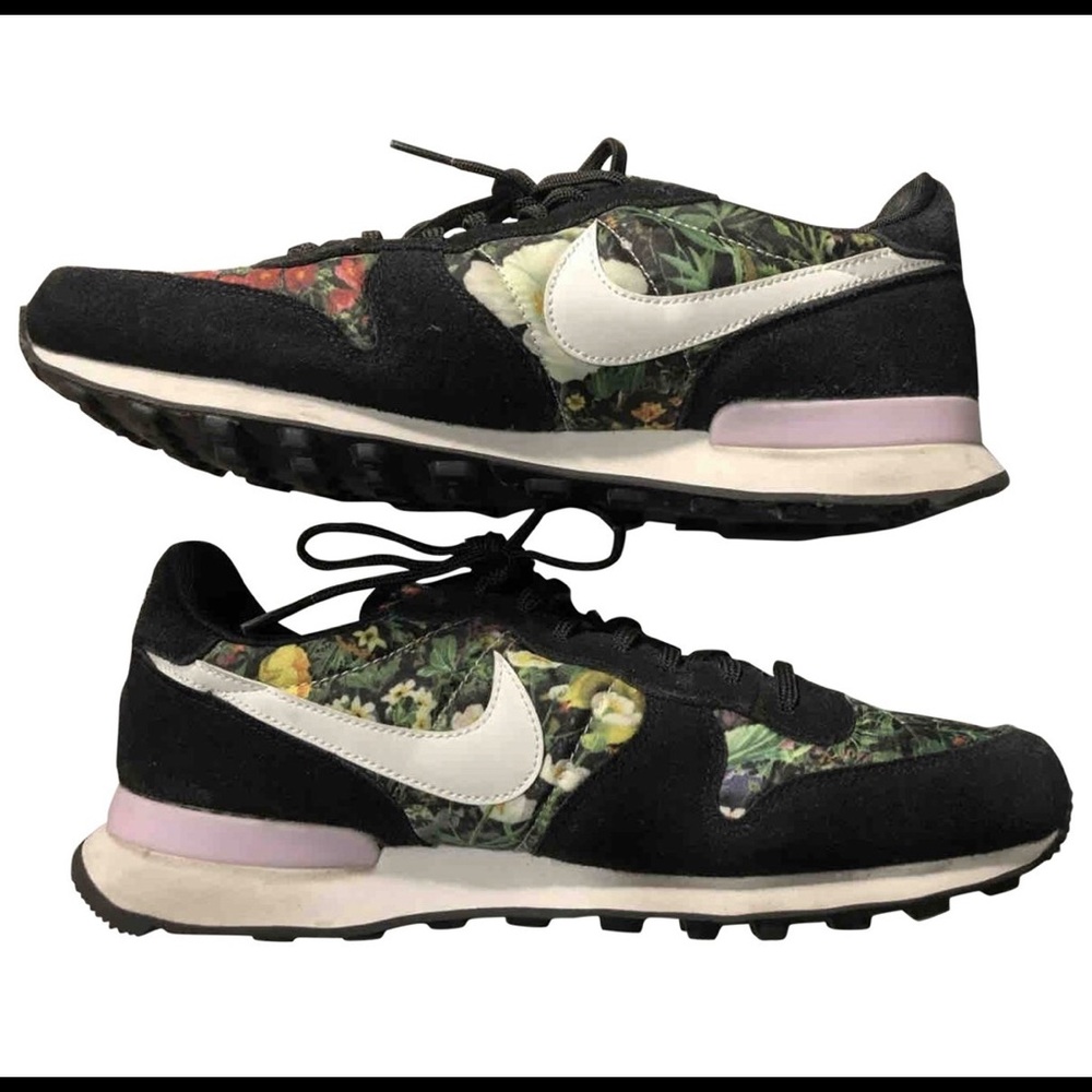 Nike Internationalist sneakers